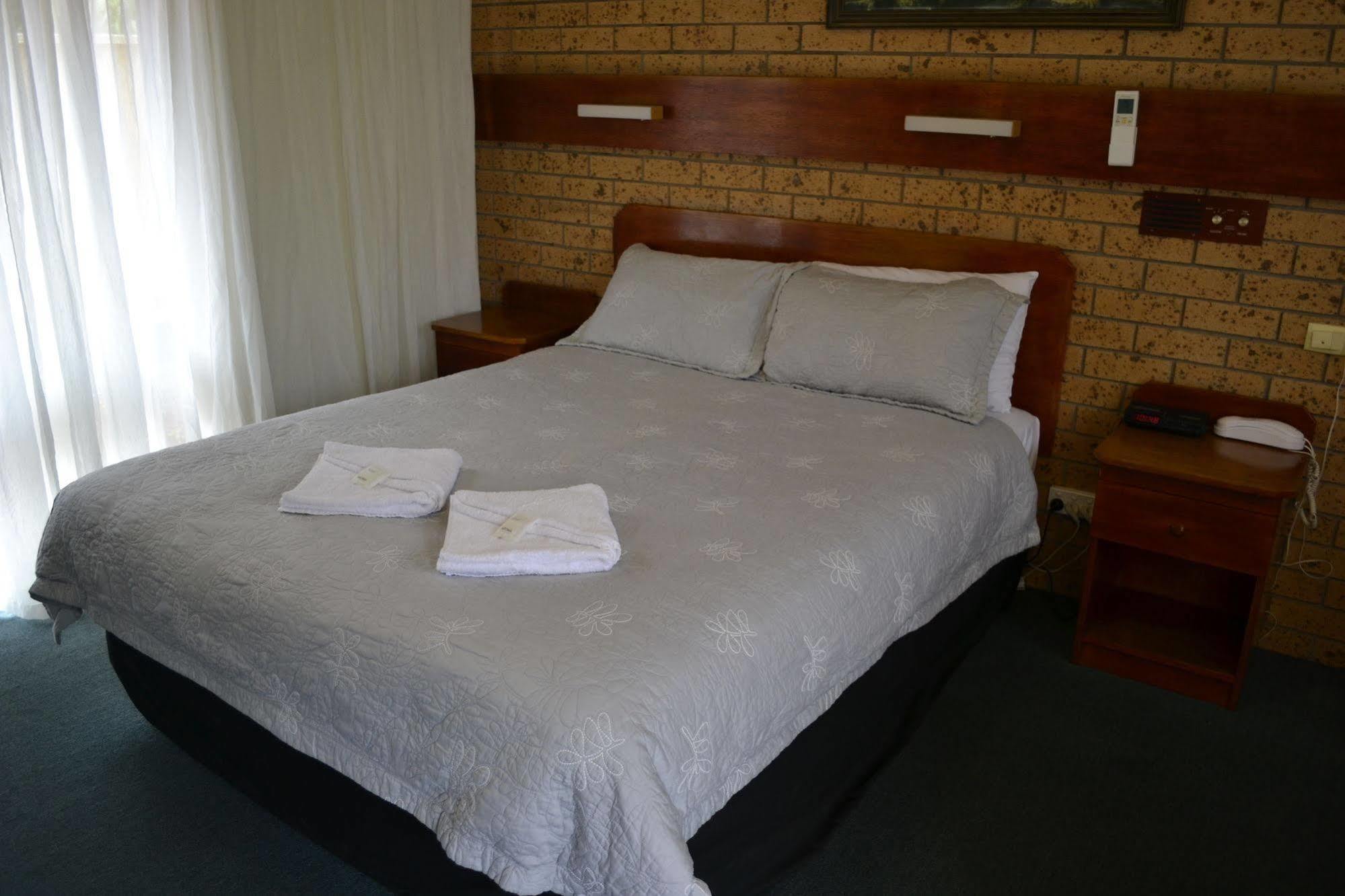 Colac Mid City Motor Inn Екстериор снимка