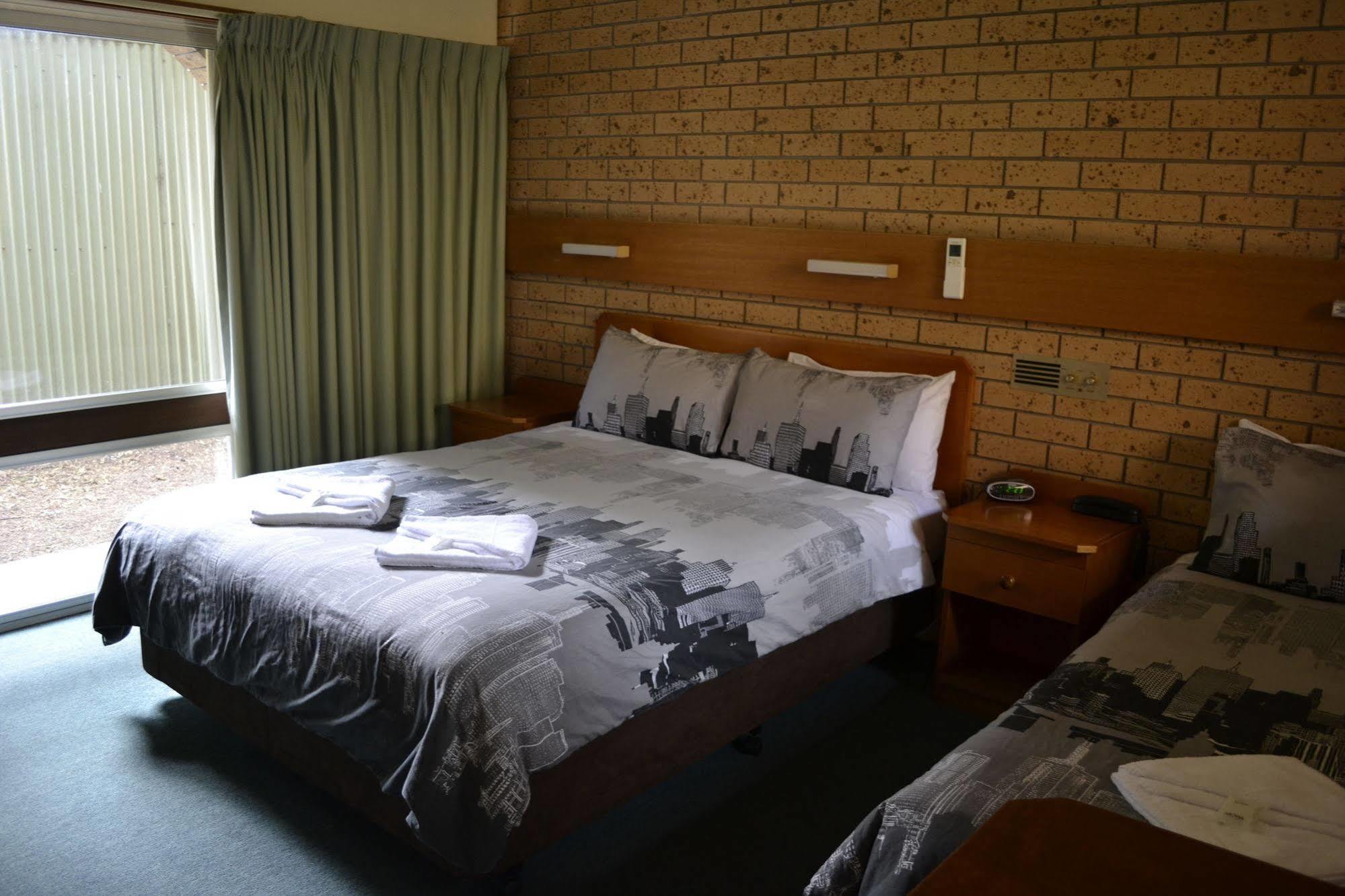 Colac Mid City Motor Inn Екстериор снимка