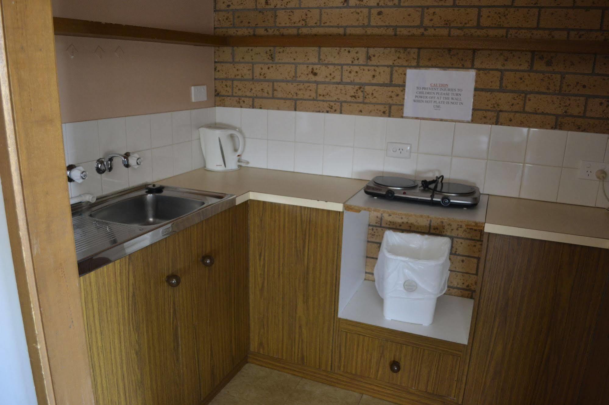 Colac Mid City Motor Inn Екстериор снимка