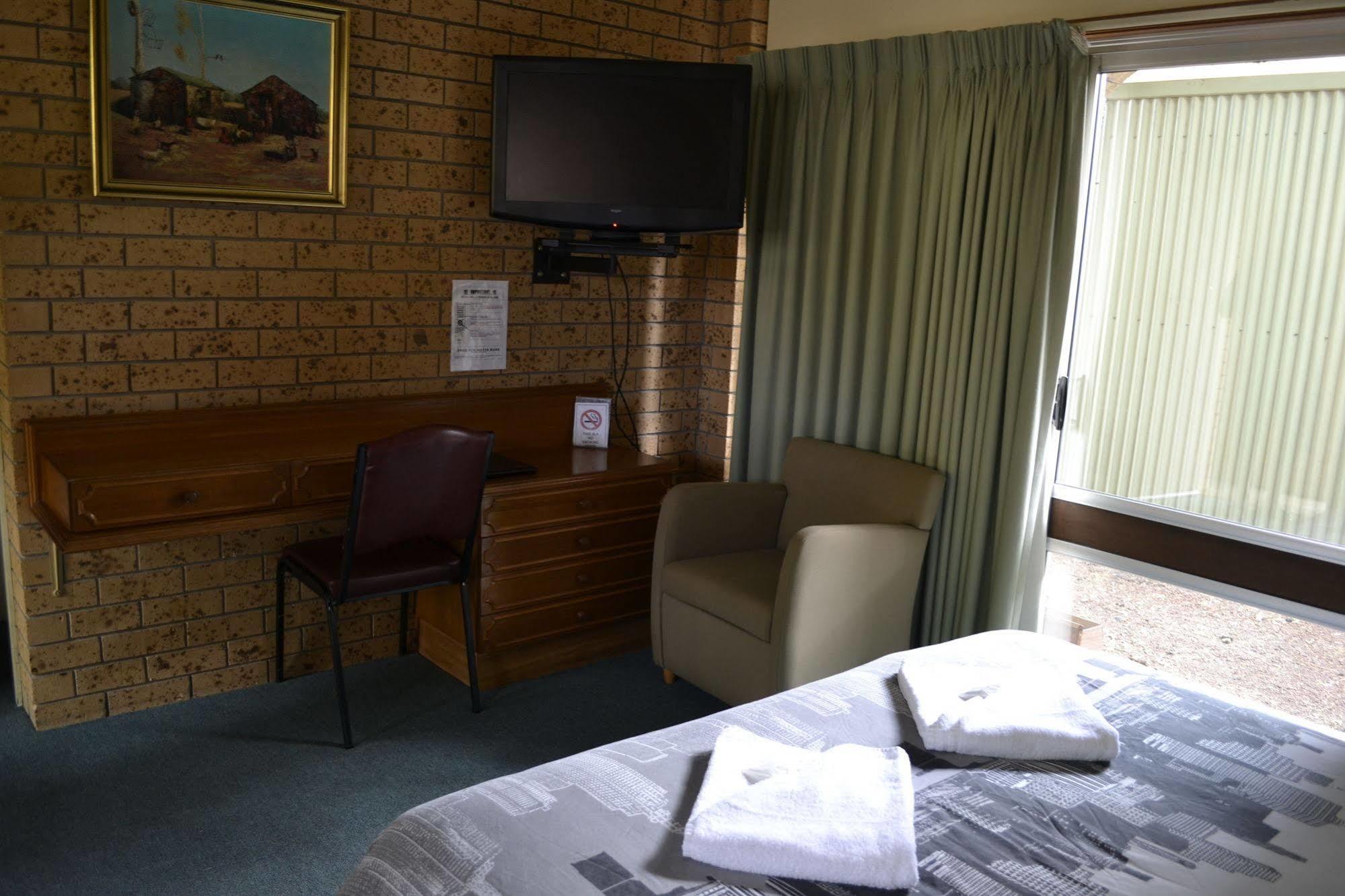Colac Mid City Motor Inn Екстериор снимка