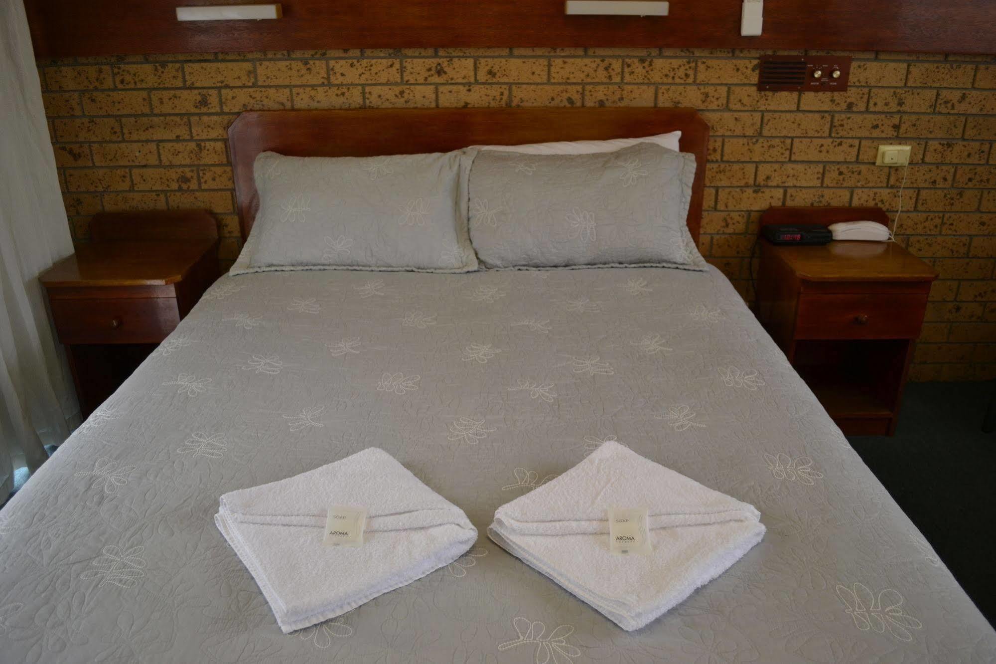 Colac Mid City Motor Inn Екстериор снимка