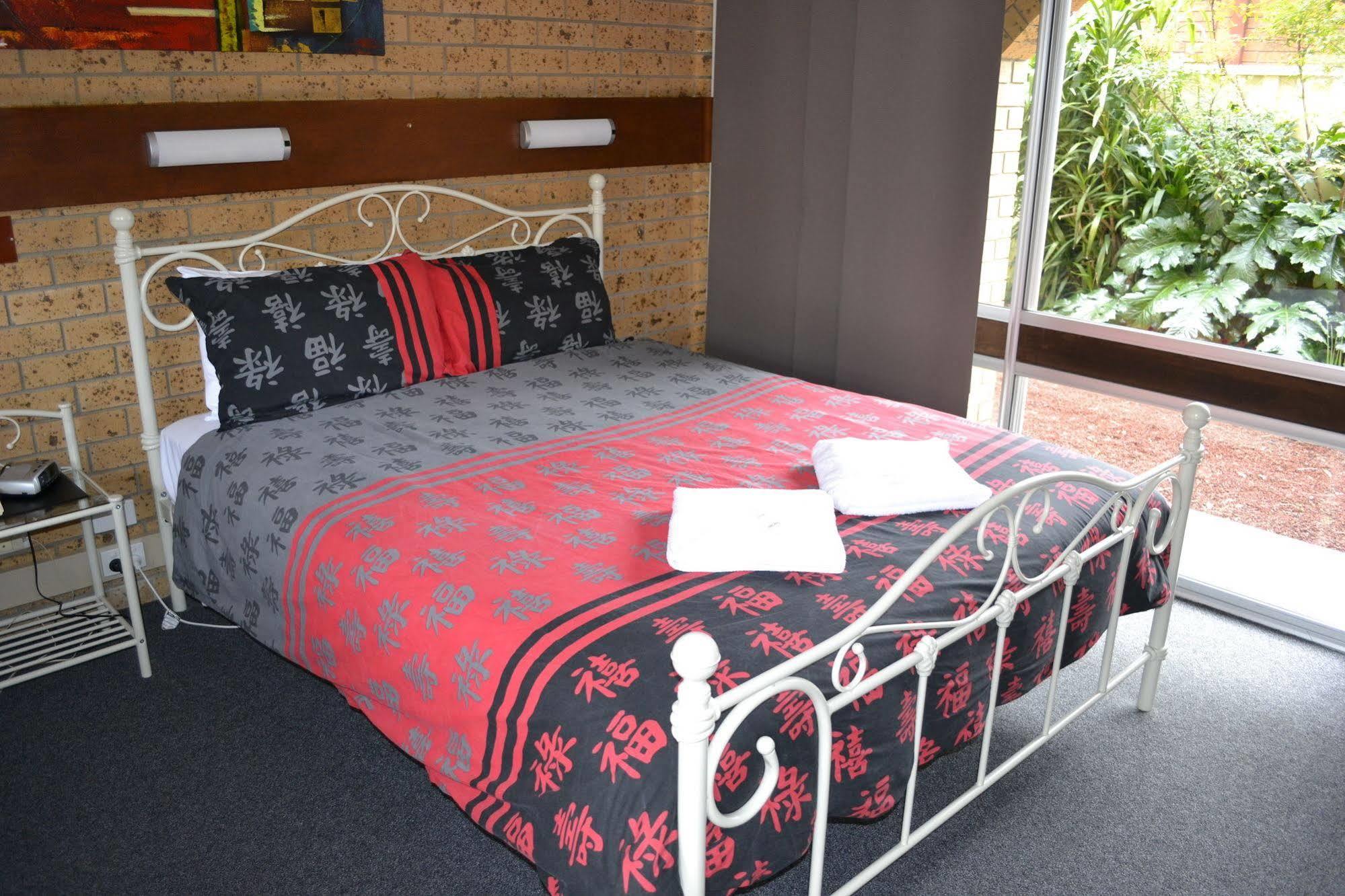 Colac Mid City Motor Inn Екстериор снимка