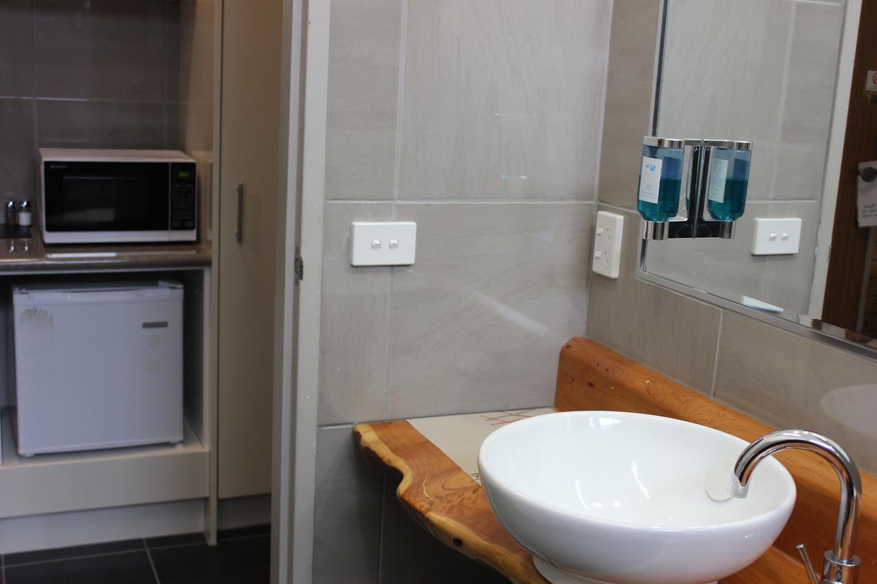Colac Mid City Motor Inn Екстериор снимка